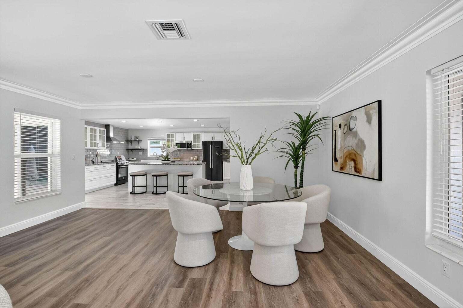 FOREST HILLS - Residential Lease