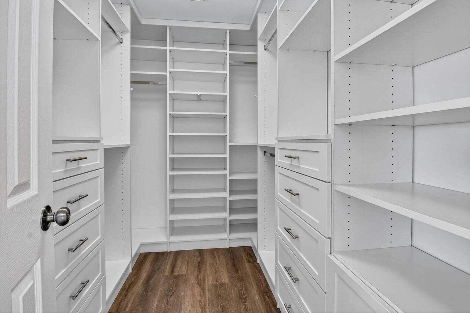 FOREST HILLS - Residential Lease