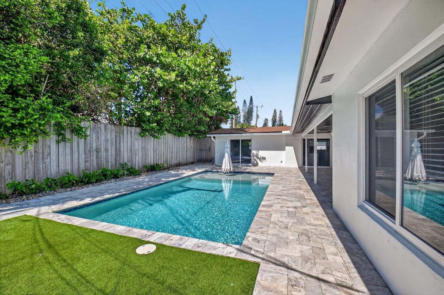 FOREST HILLS - Residential Lease