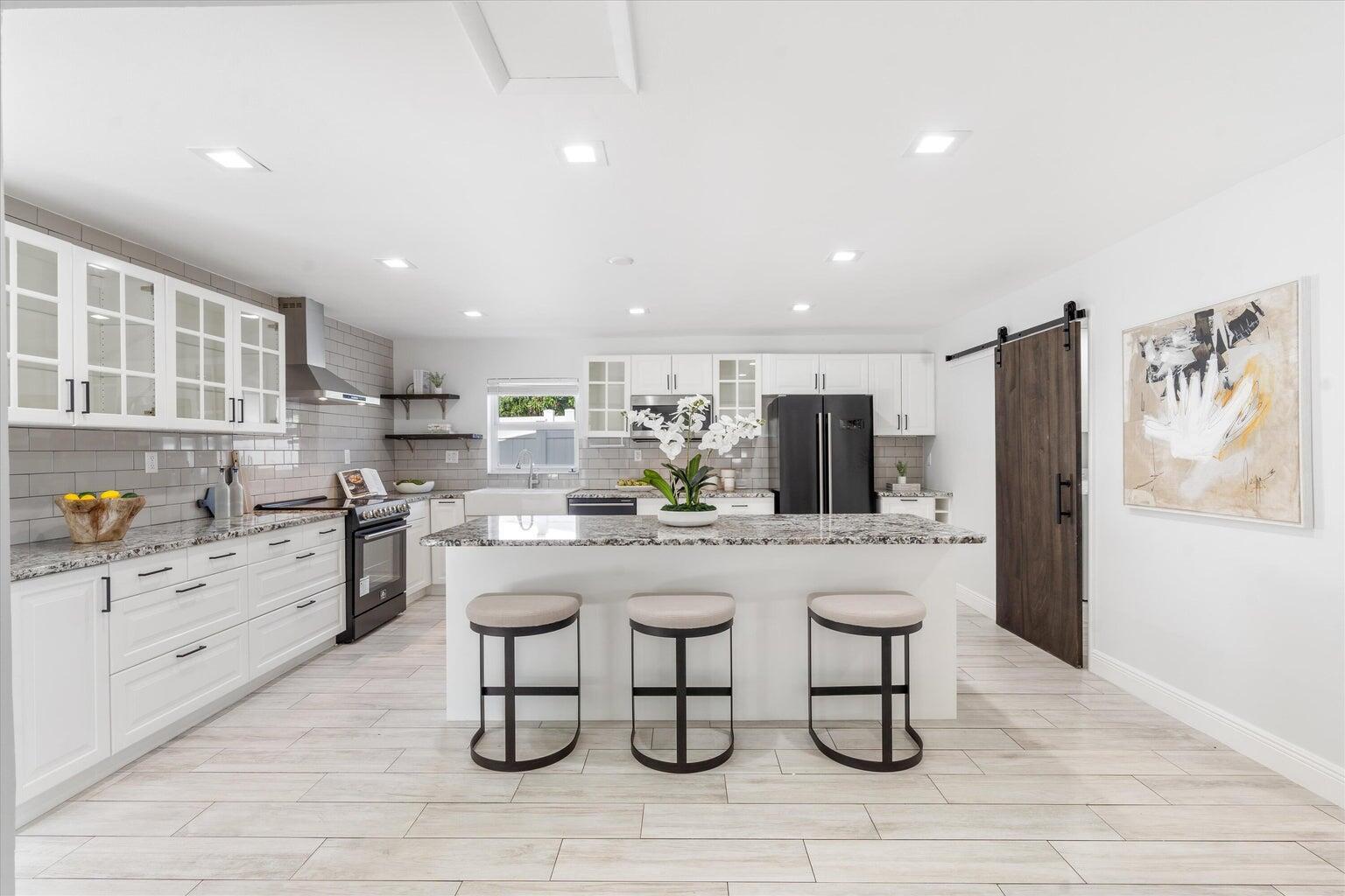 FOREST HILLS - Residential Lease