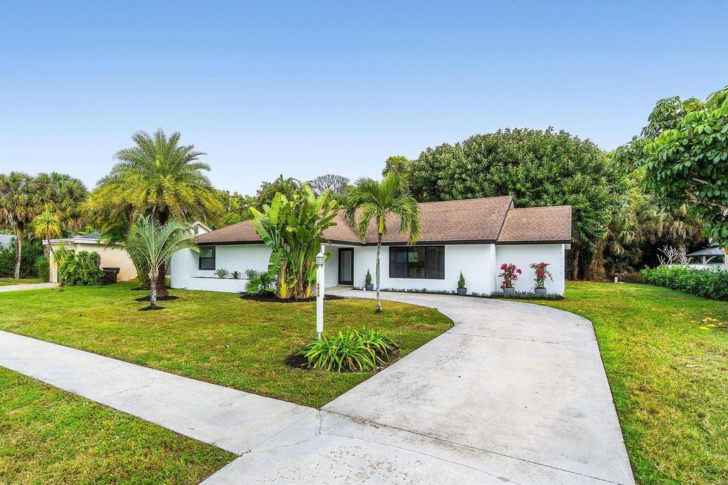 Photo of 5650 Adair Way, Lake Worth, FL 33467 (MLS # R11145079)