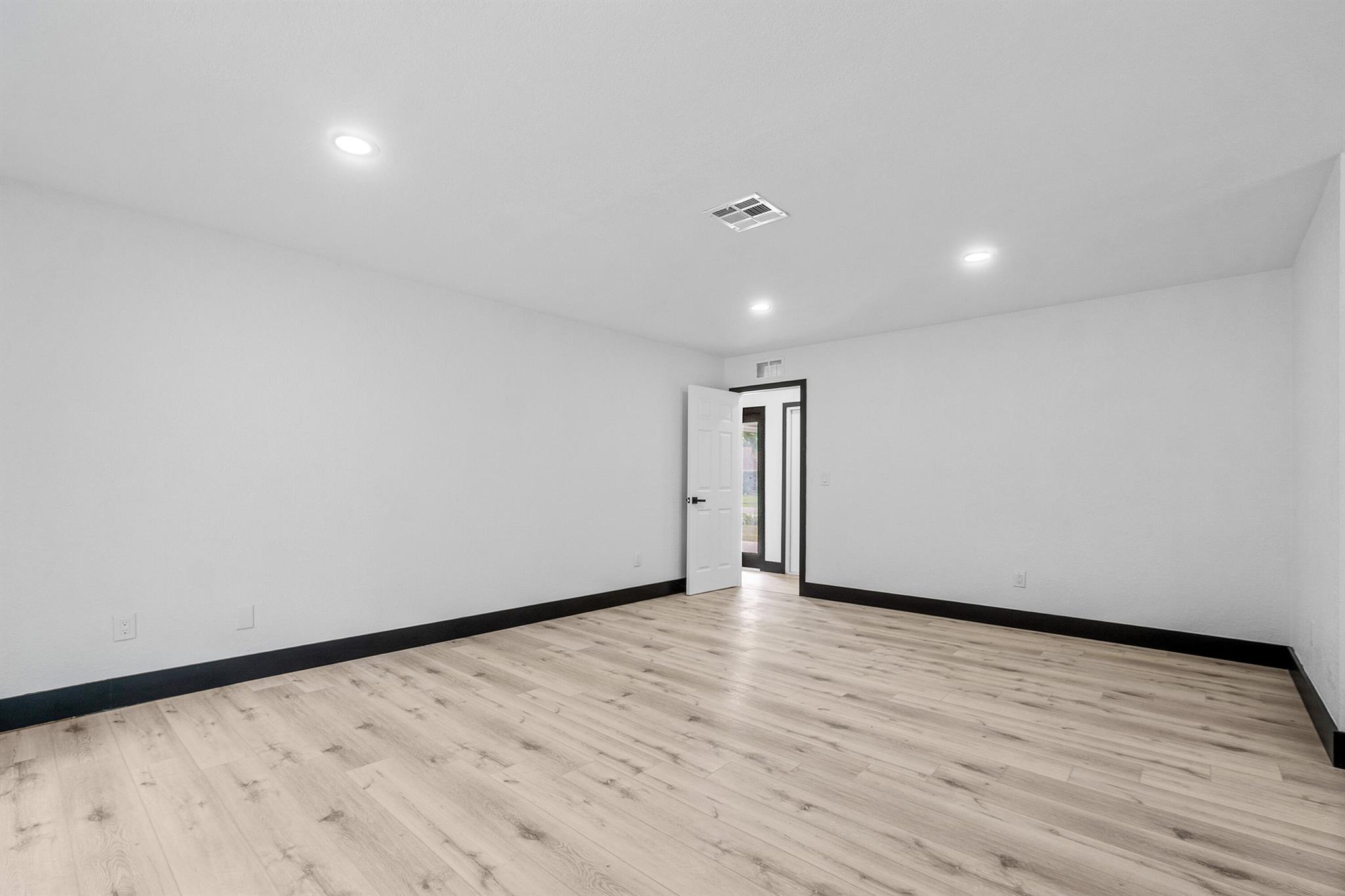 LAKES OF LANTANA PHASE 1A - Residential