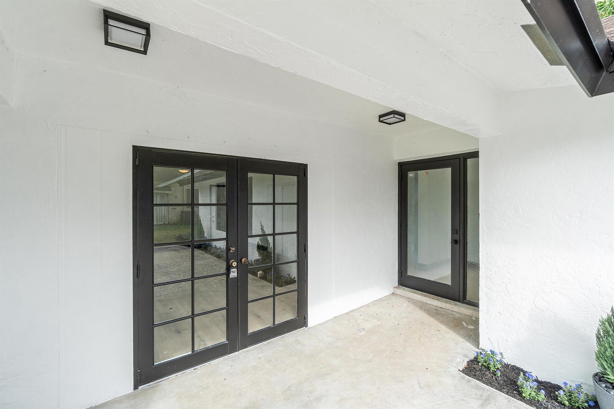 LAKES OF LANTANA PHASE 1A - Residential