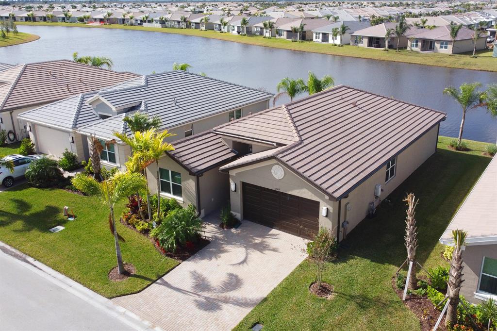 Valencia Cay at Riverland - Residential