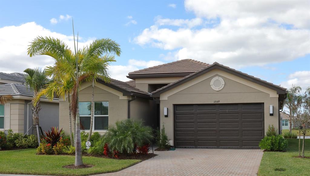 Valencia Cay at Riverland - Residential