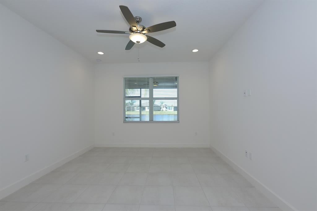 Valencia Cay at Riverland - Residential