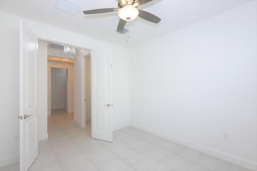 Valencia Cay at Riverland - Residential