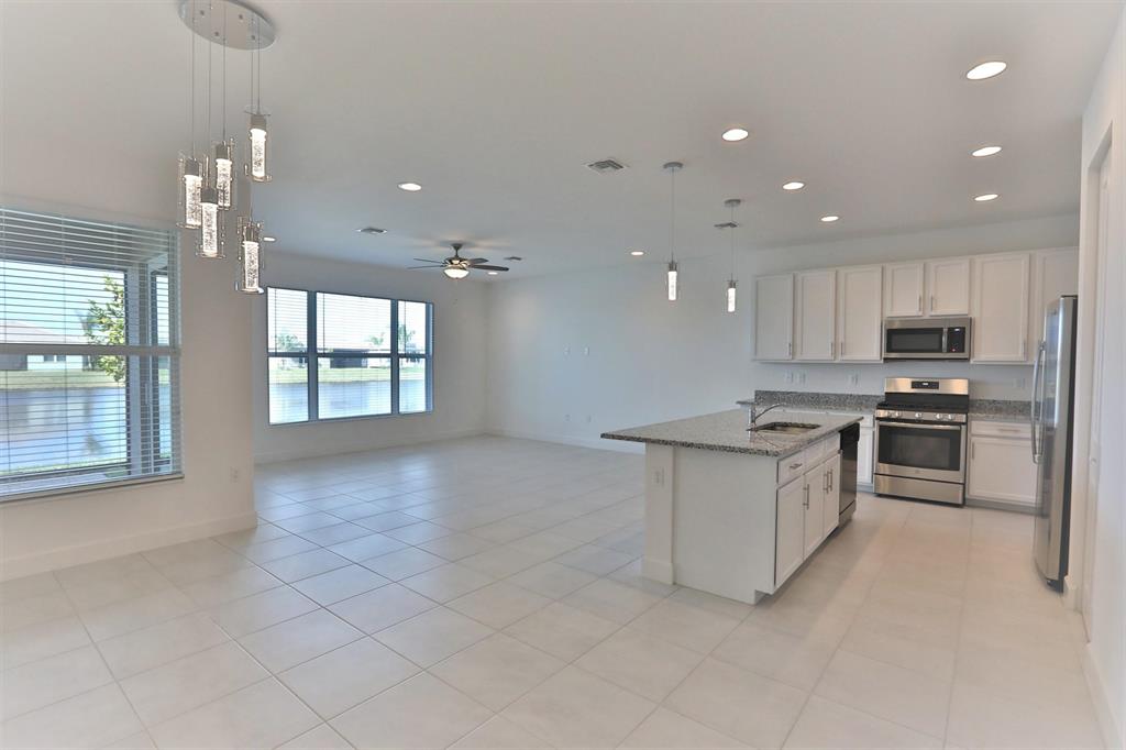 Valencia Cay at Riverland - Residential