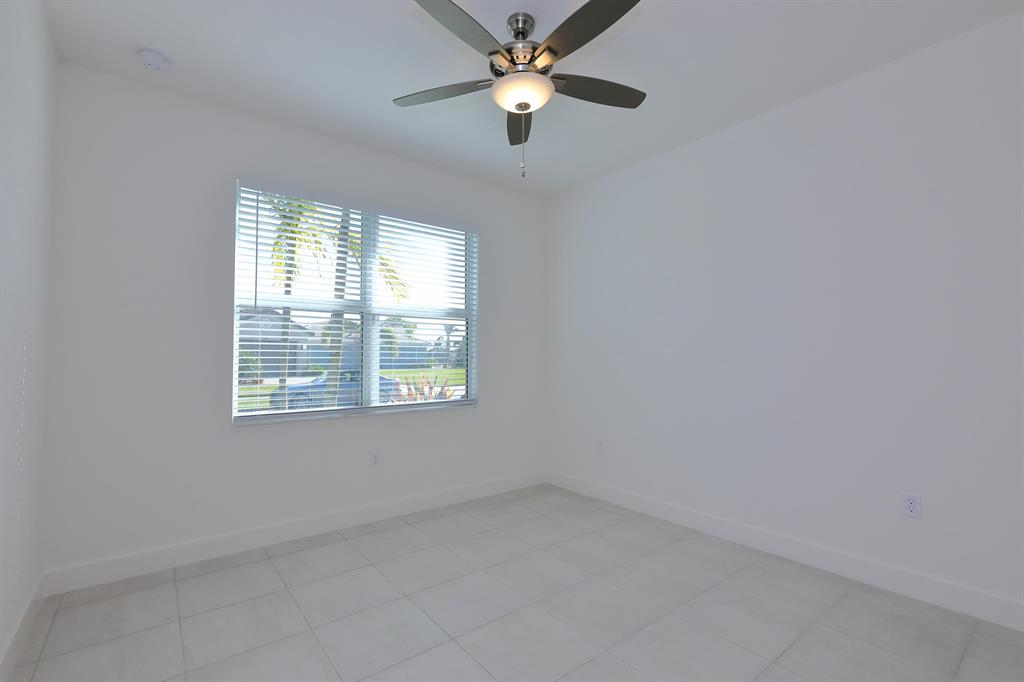 Valencia Cay at Riverland - Residential