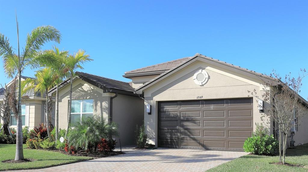 Valencia Cay at Riverland - Residential