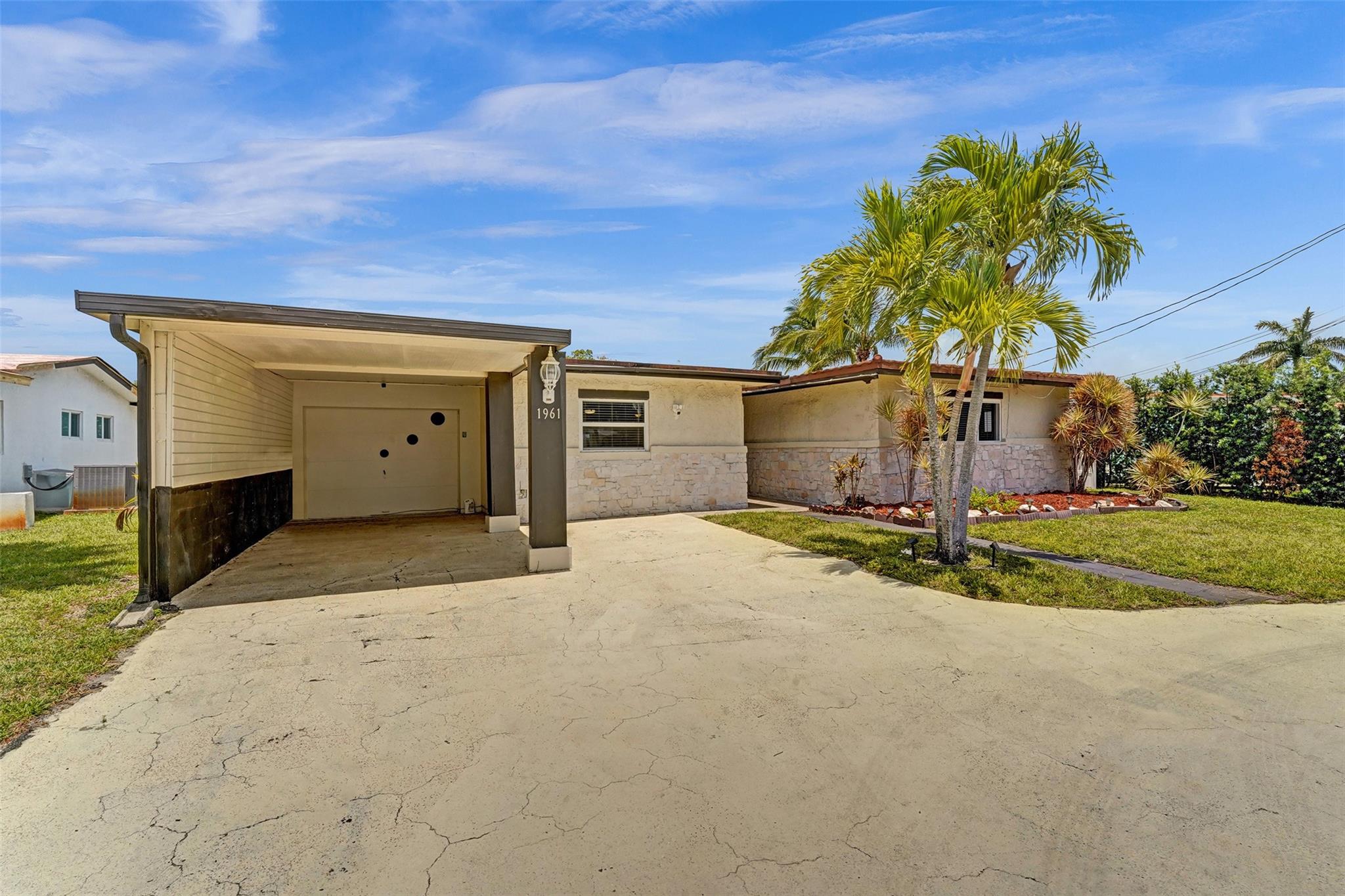 Royal Palm Acres First Se - Residential Lease