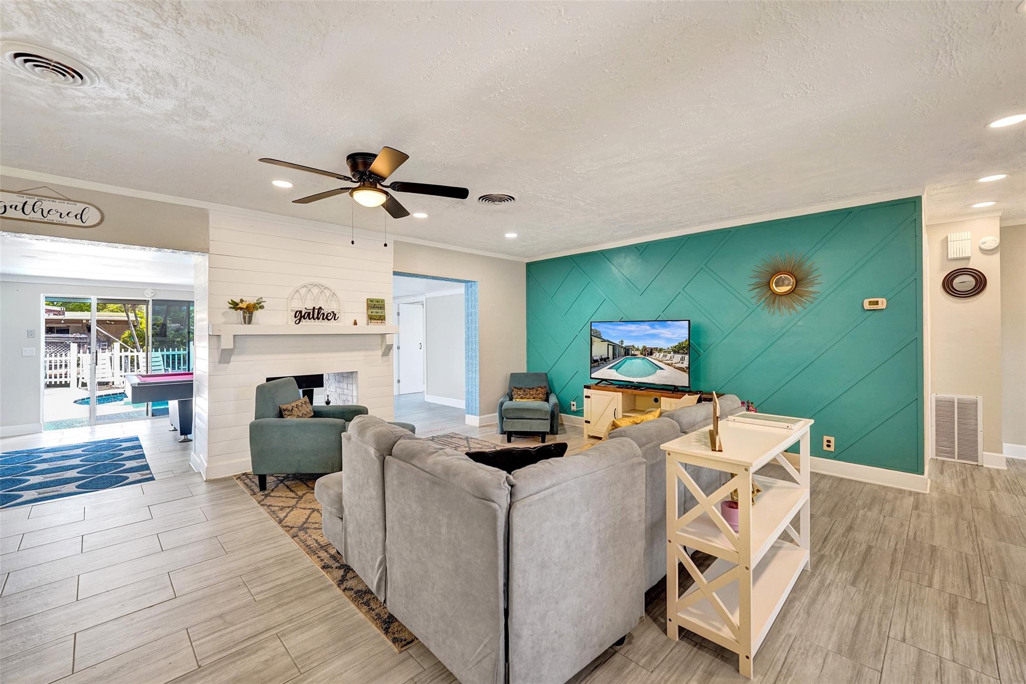 Royal Palm Acres First Se - Residential Lease