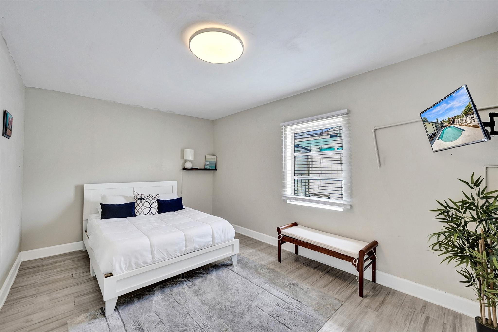 Royal Palm Acres First Se - Residential Lease