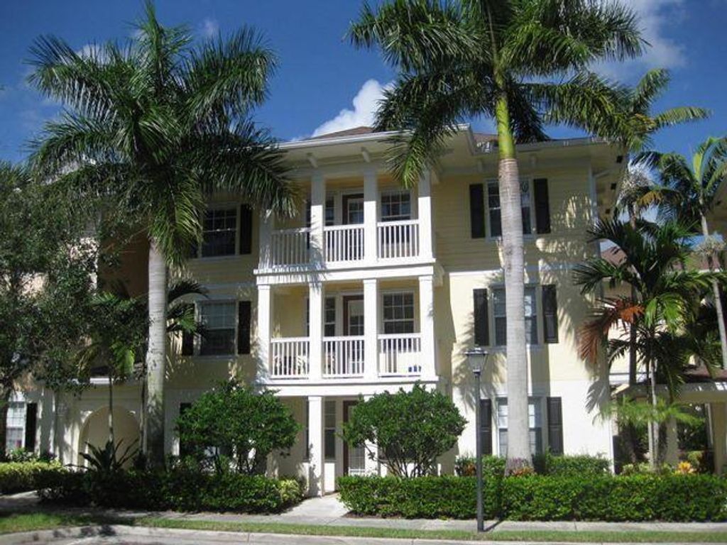 Photo of 224 Murcia Drive Dr #301, Jupiter, FL 33458 (MLS # R10745050)