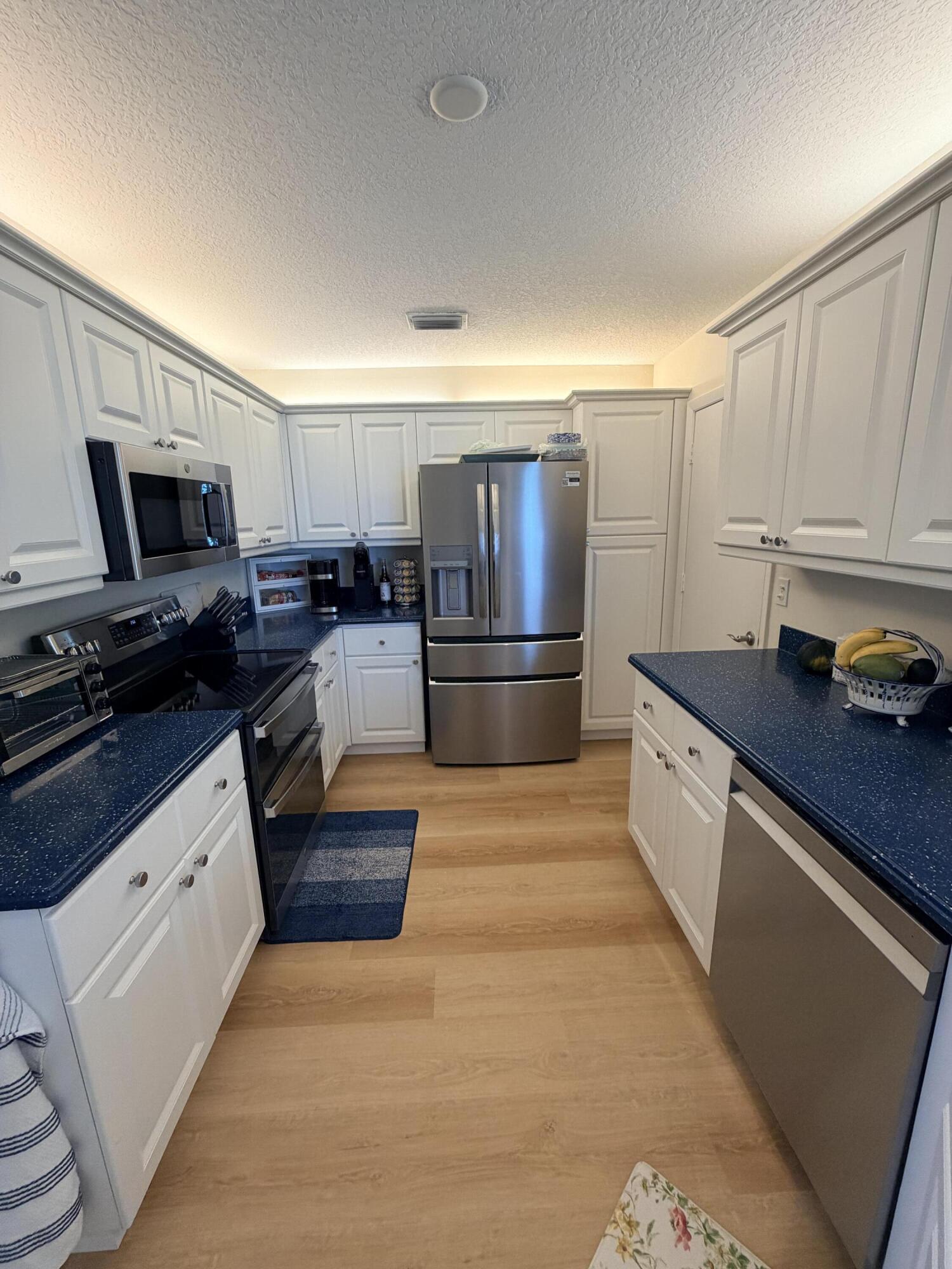 VILLAS OF OCEAN DUNES 4 - Residential Lease