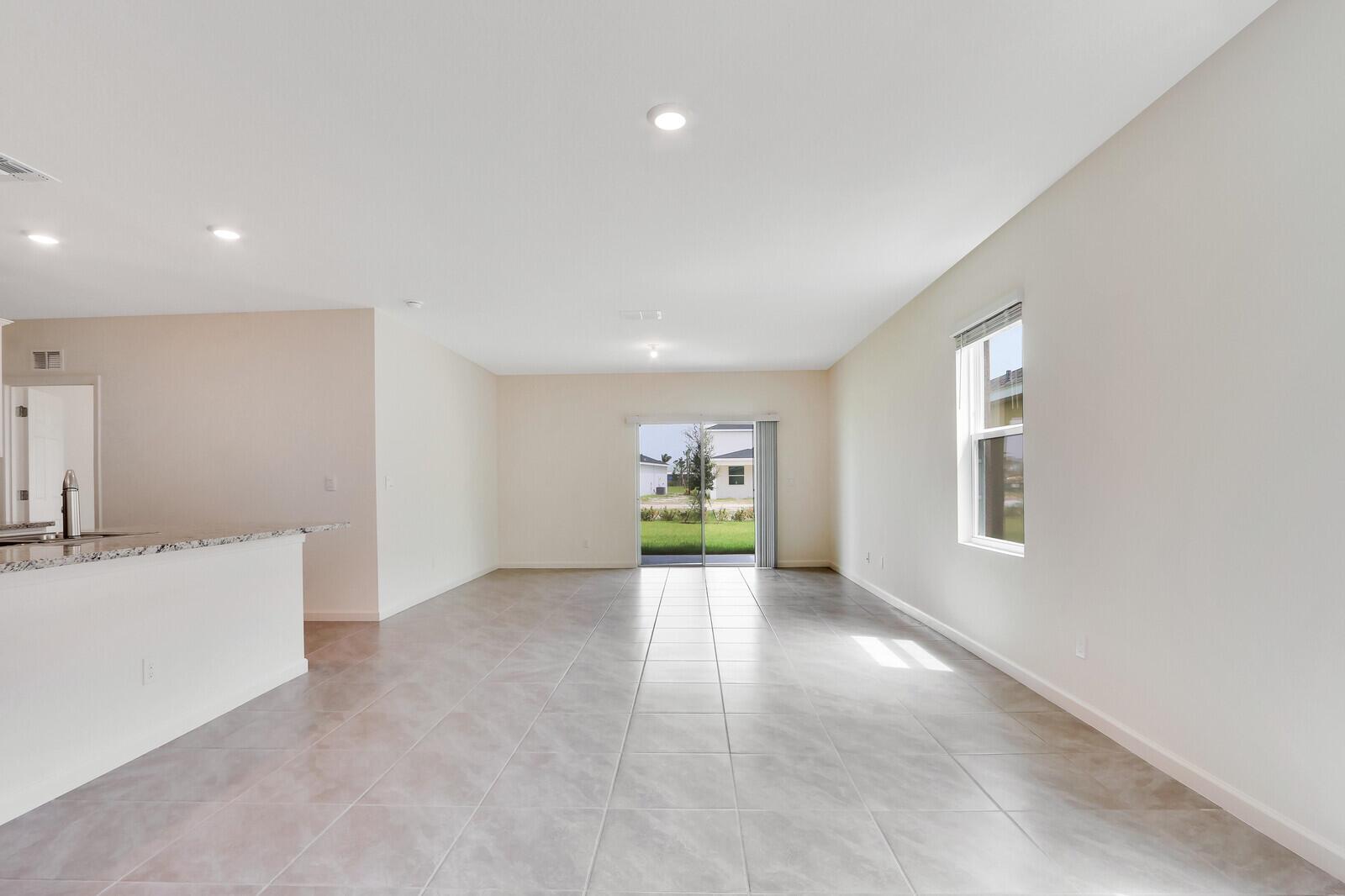 VERANO SOUTH PUD 1 - POD - Residential Lease