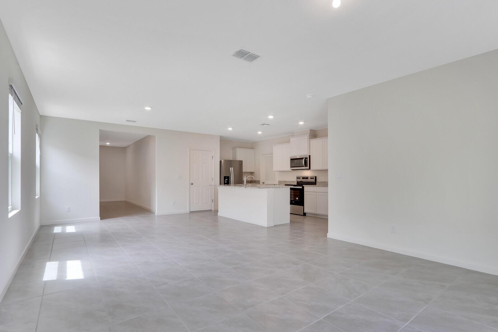 VERANO SOUTH PUD 1 - POD - Residential Lease