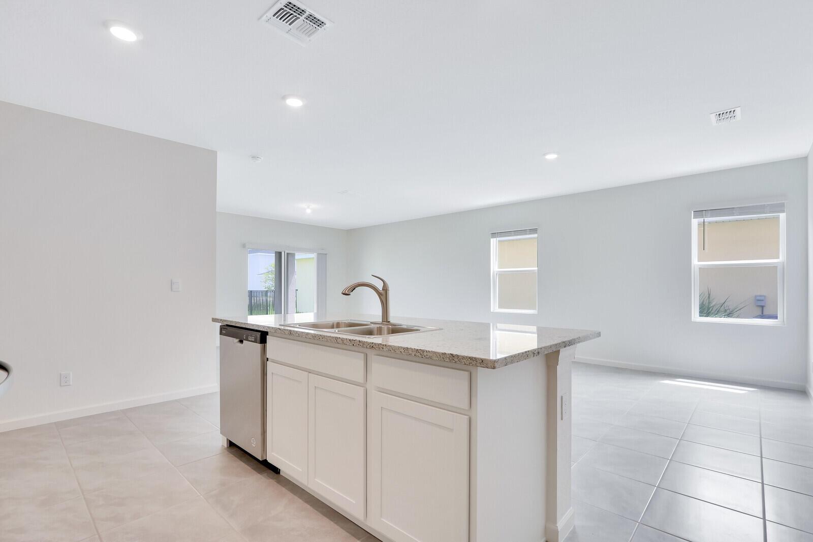 VERANO SOUTH PUD 1 - POD - Residential Lease