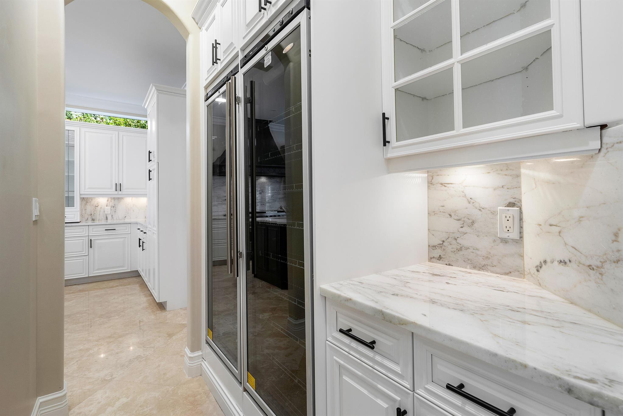 ROYAL PALM YACHT & COUNTR - Residential