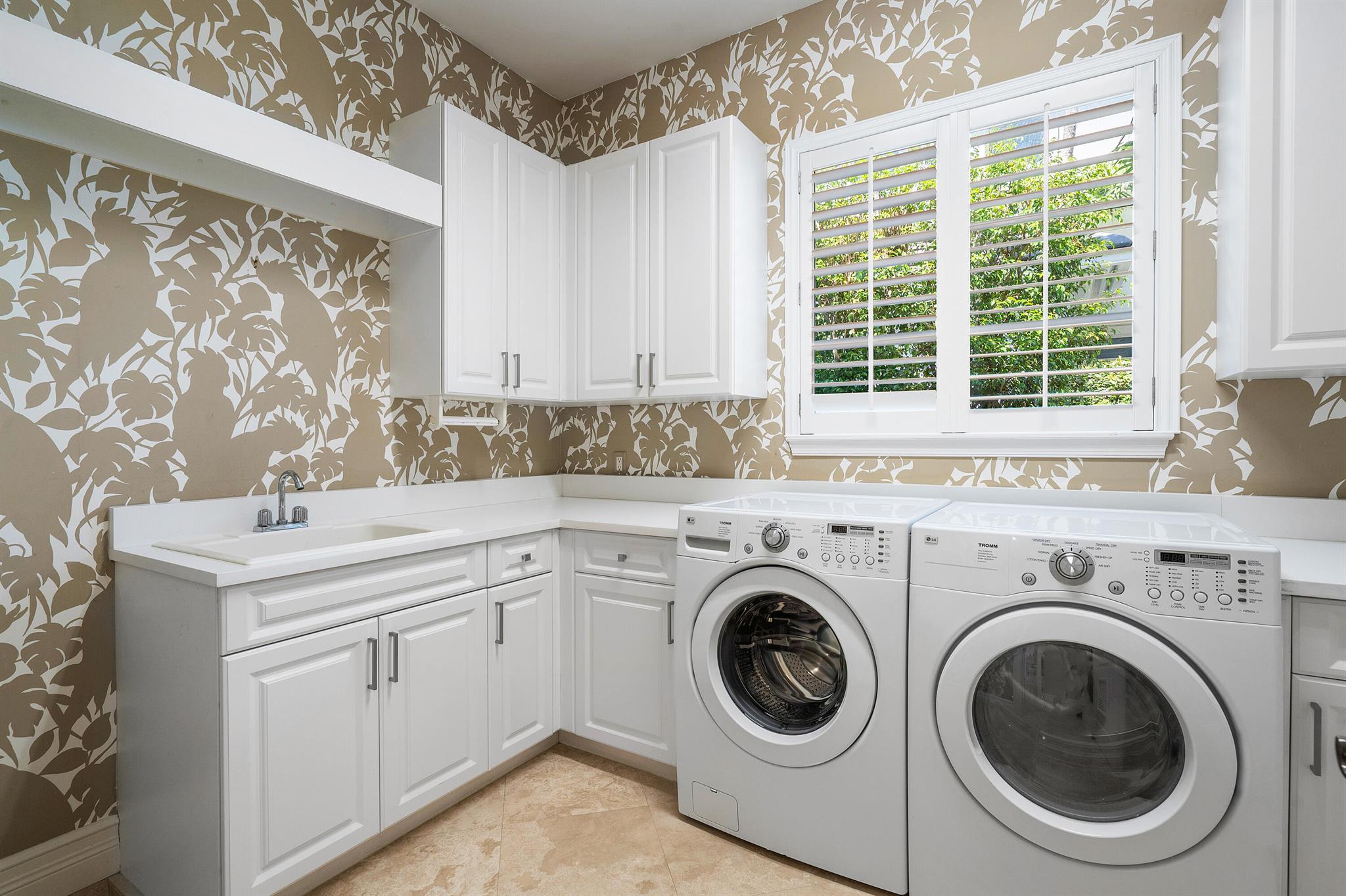 ROYAL PALM YACHT & COUNTR - Residential