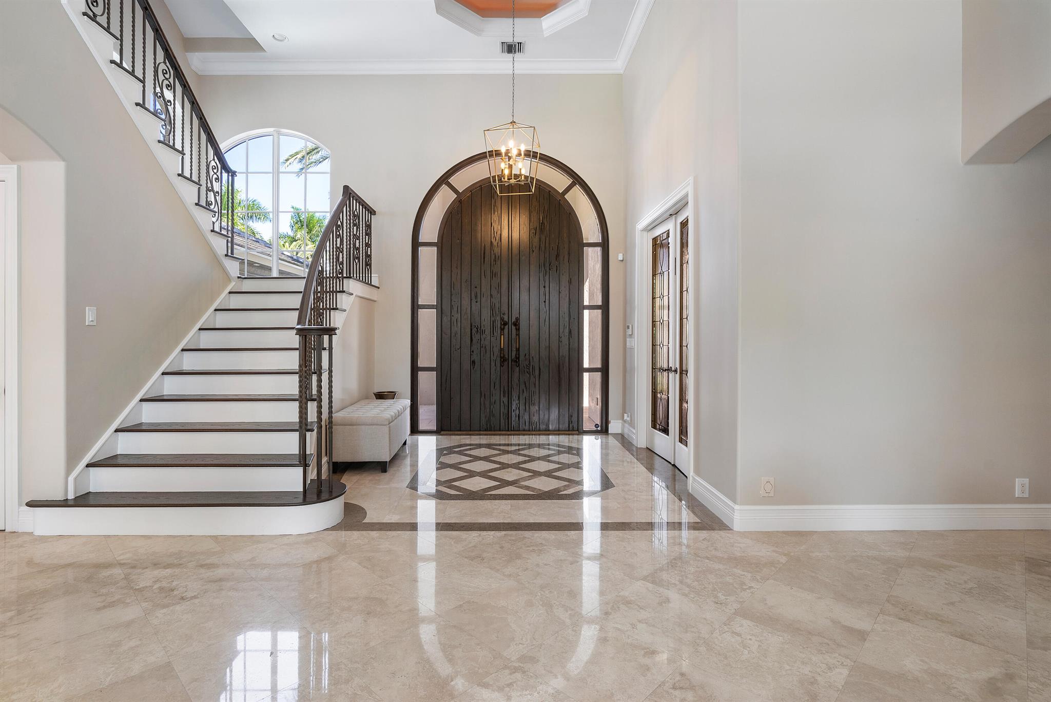 ROYAL PALM YACHT & COUNTR - Residential