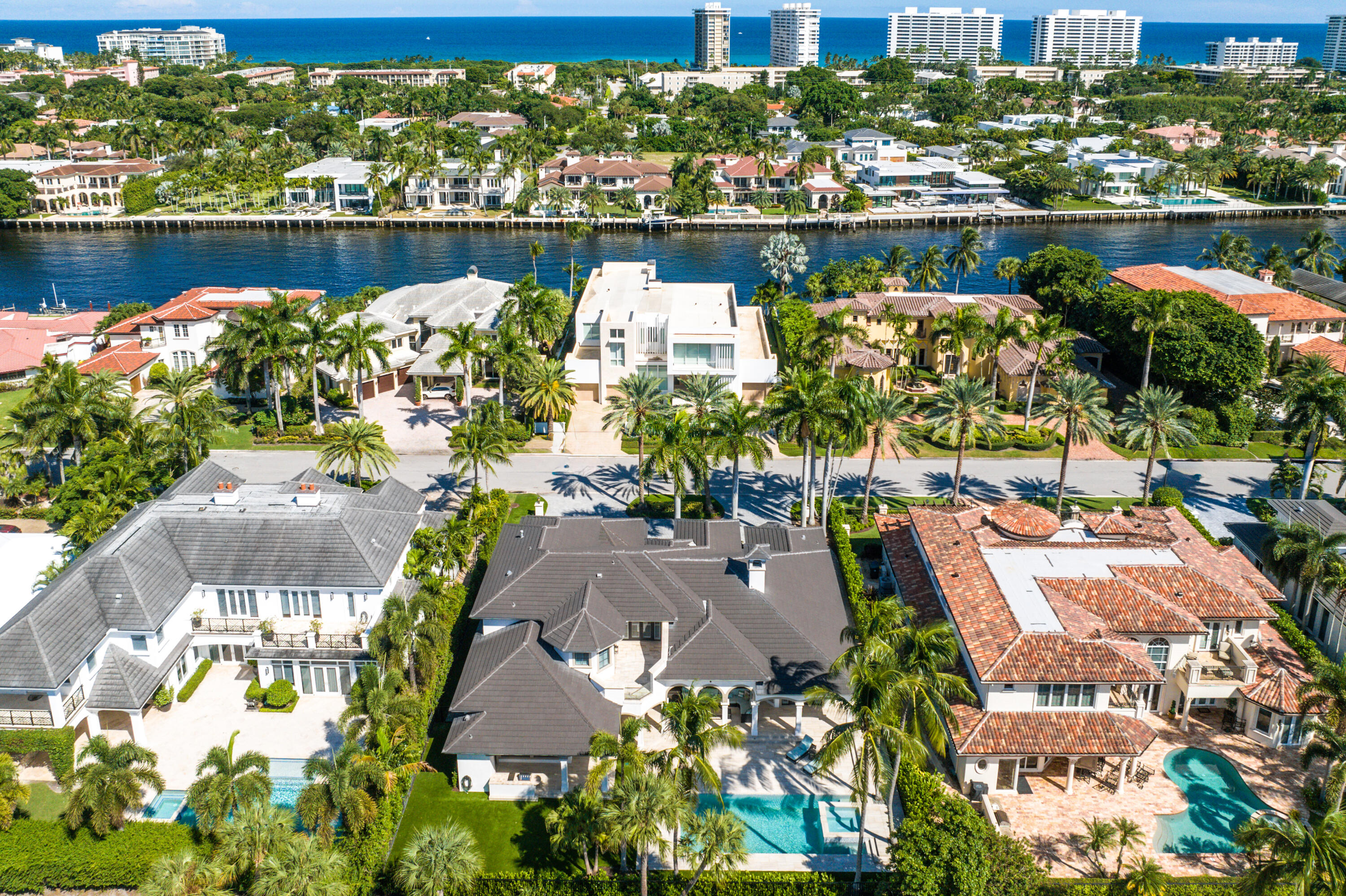 ROYAL PALM YACHT & COUNTRY CLUB - Residential