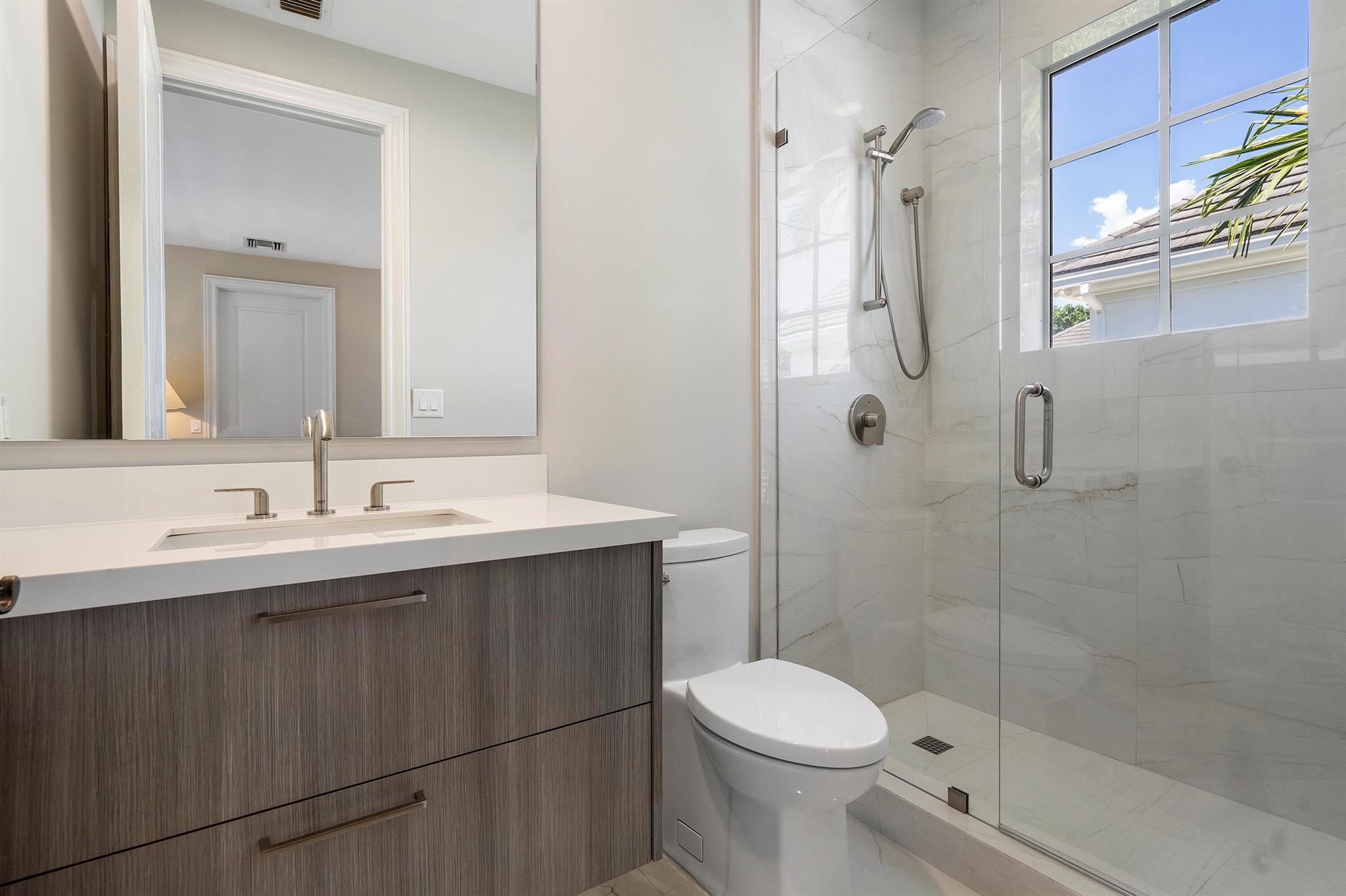 ROYAL PALM YACHT & COUNTR - Residential