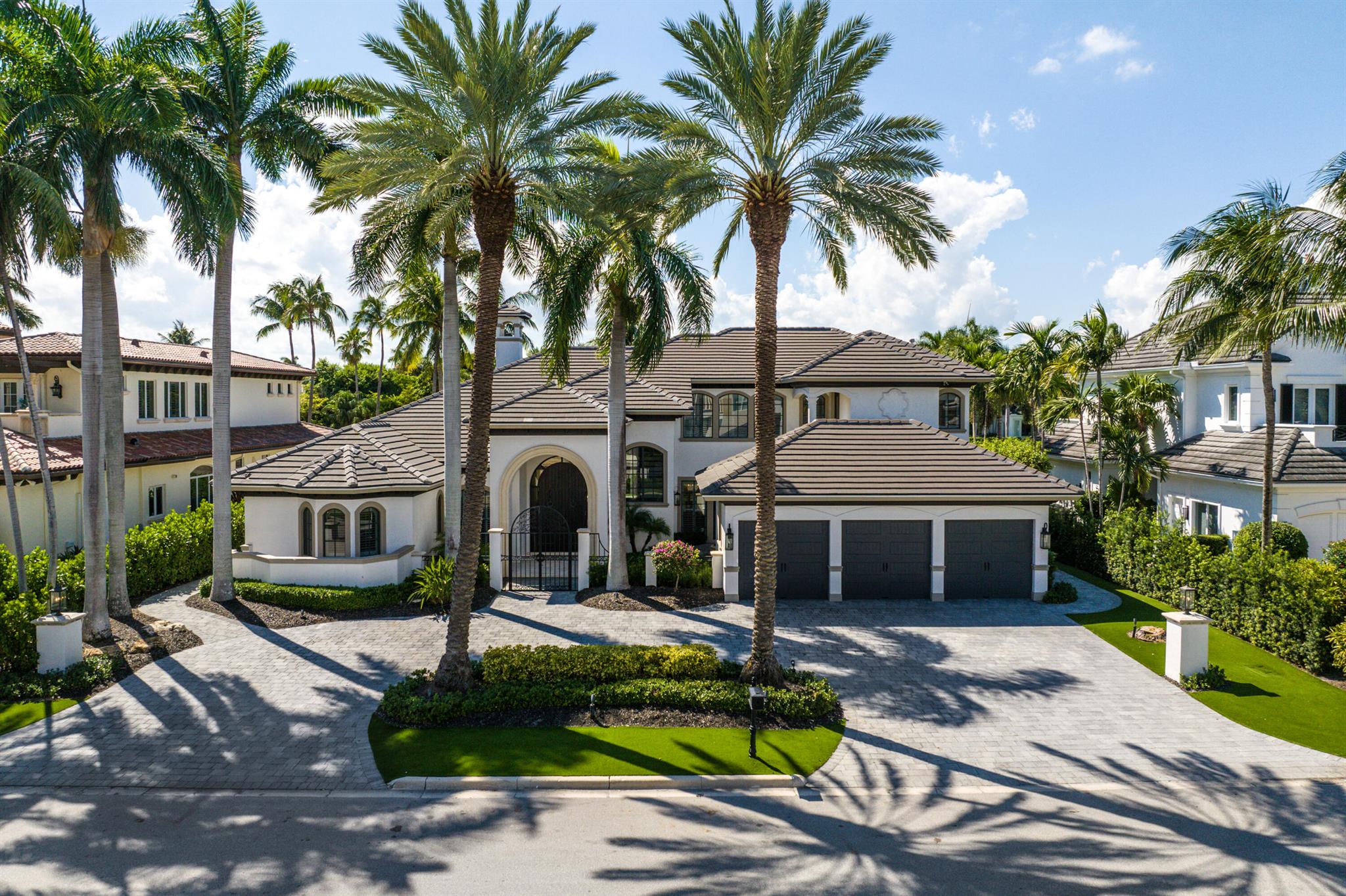 ROYAL PALM YACHT & COUNTR - Residential