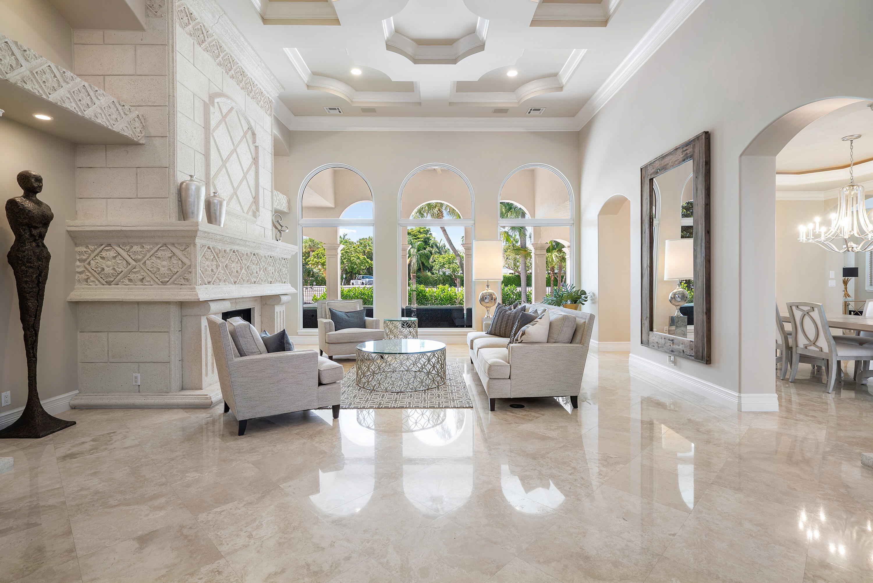 ROYAL PALM YACHT & COUNTRY CLUB - Residential