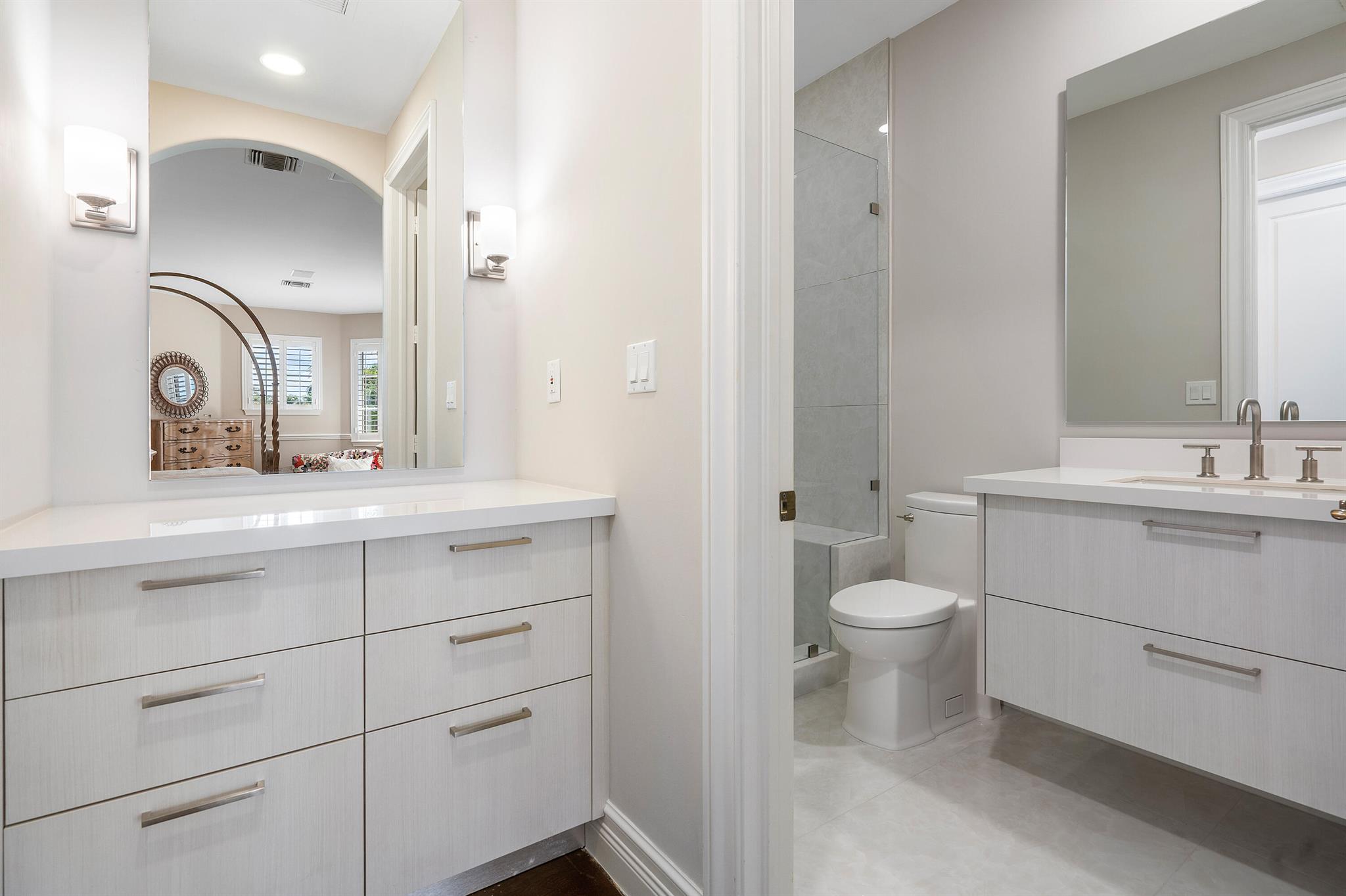 ROYAL PALM YACHT & COUNTR - Residential