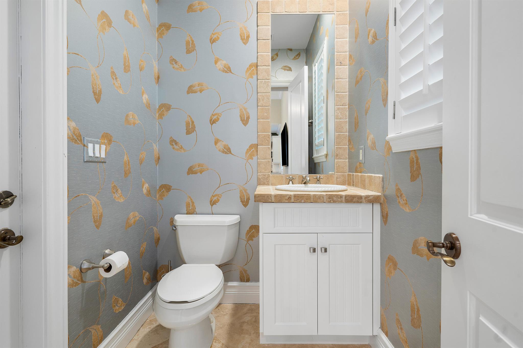 ROYAL PALM YACHT & COUNTR - Residential