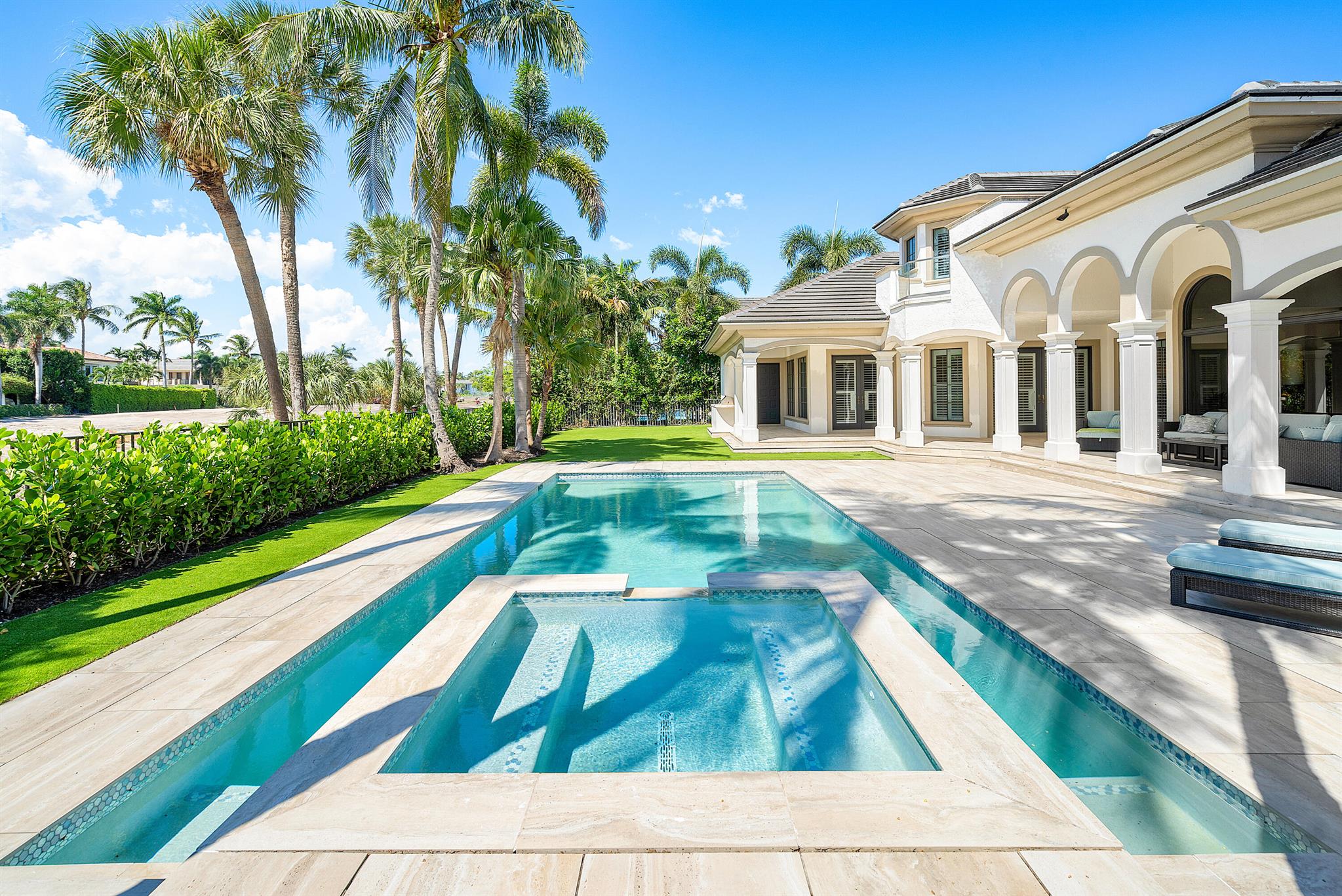 ROYAL PALM YACHT & COUNTR - Residential