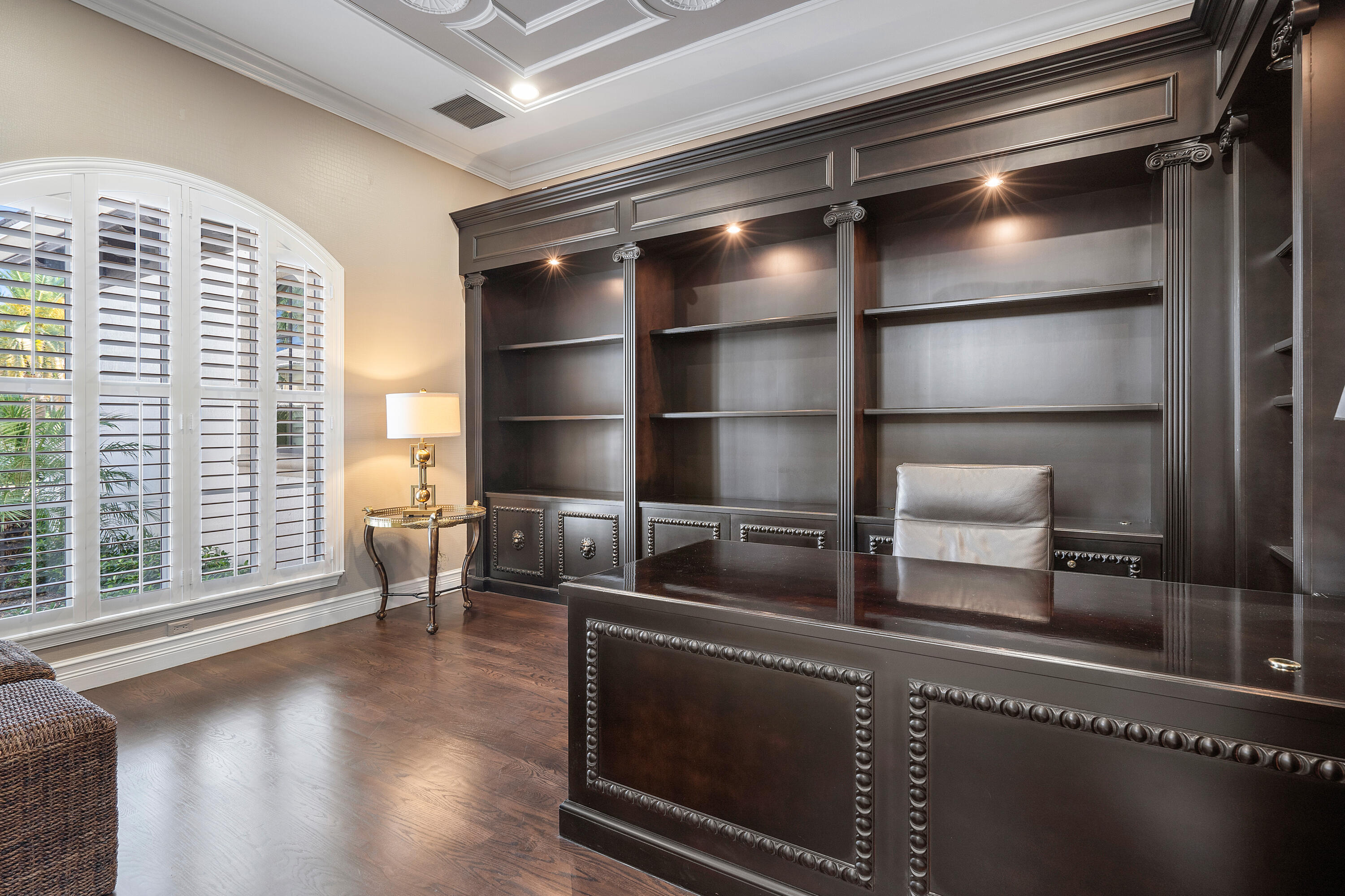 ROYAL PALM YACHT & COUNTRY CLUB - Residential