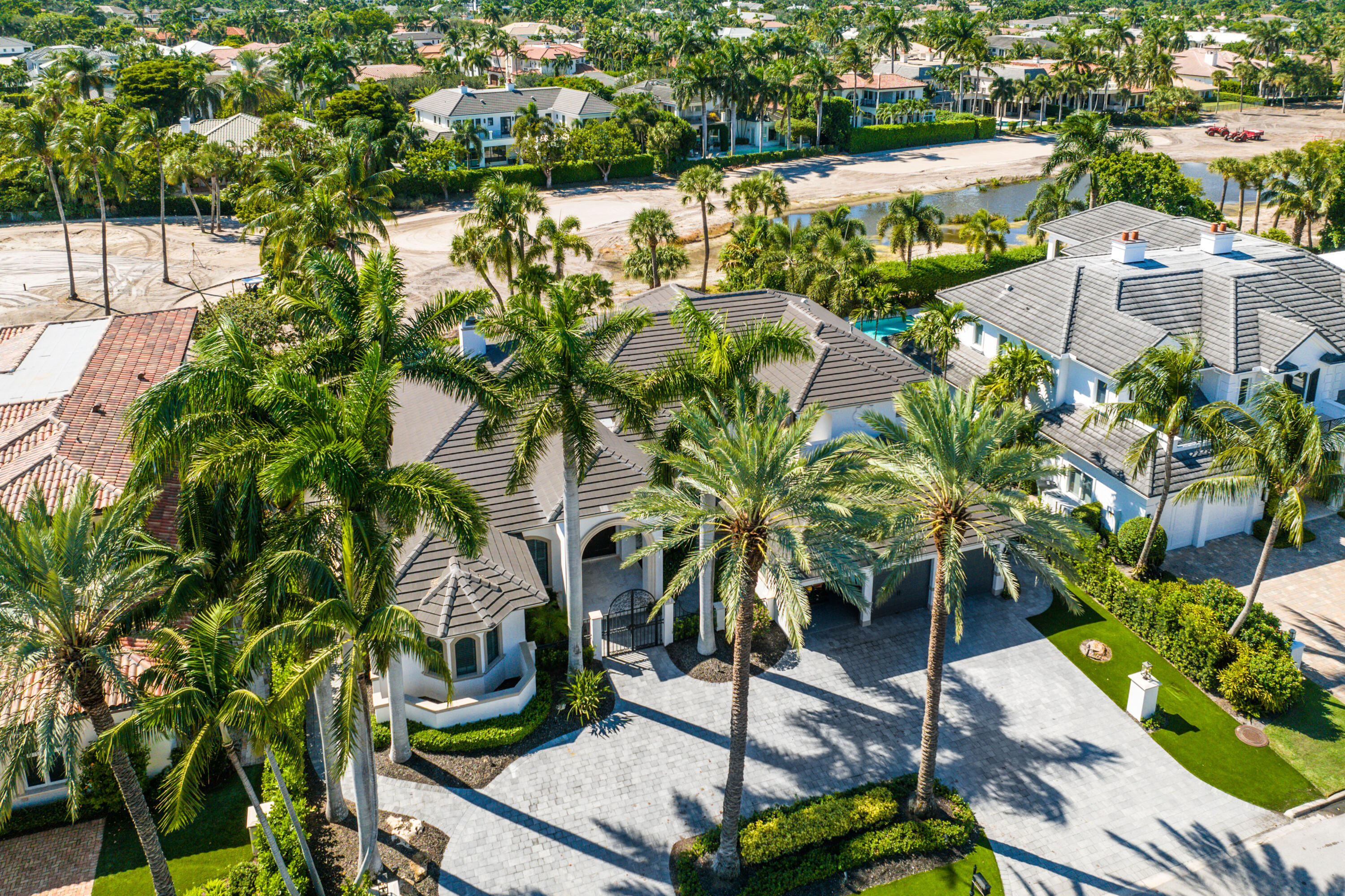 ROYAL PALM YACHT & COUNTRY CLUB - Residential
