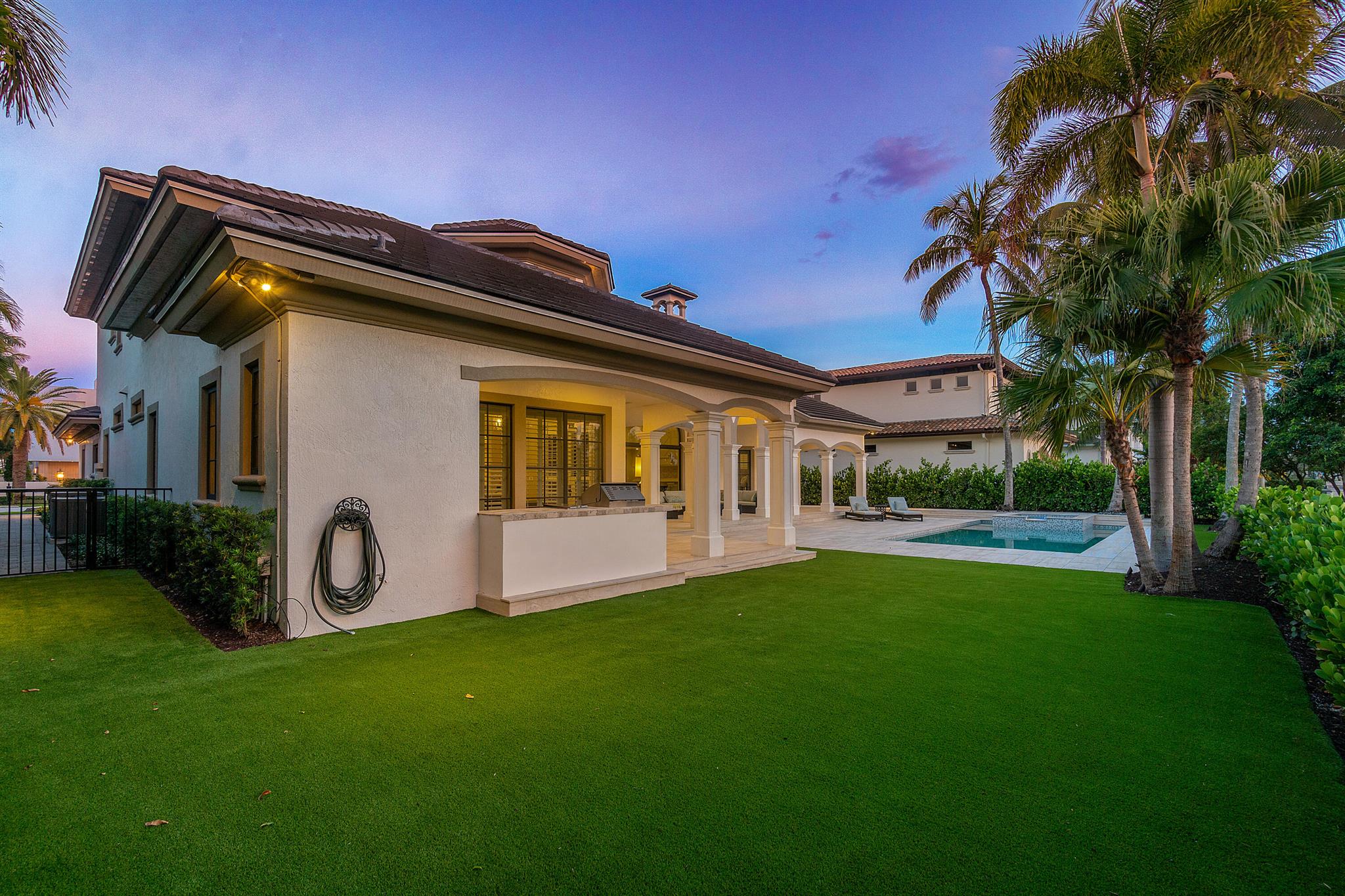 ROYAL PALM YACHT & COUNTR - Residential