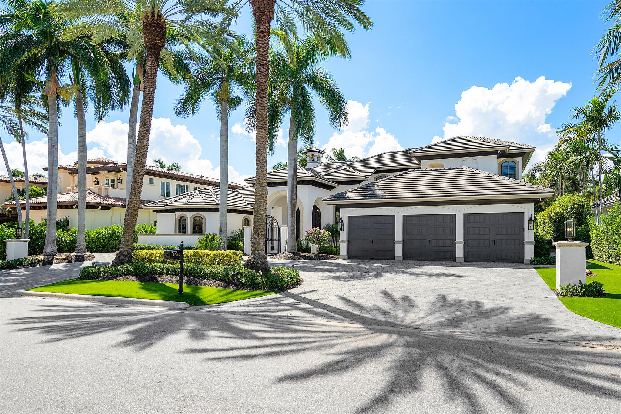 ROYAL PALM YACHT & COUNTR - Residential