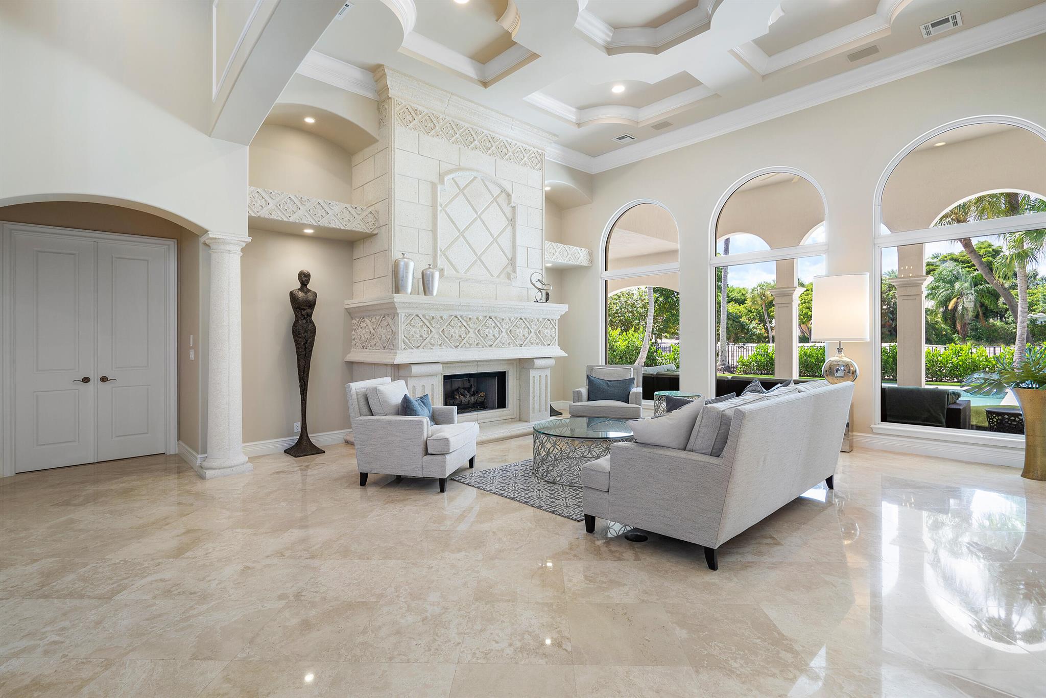 ROYAL PALM YACHT & COUNTR - Residential