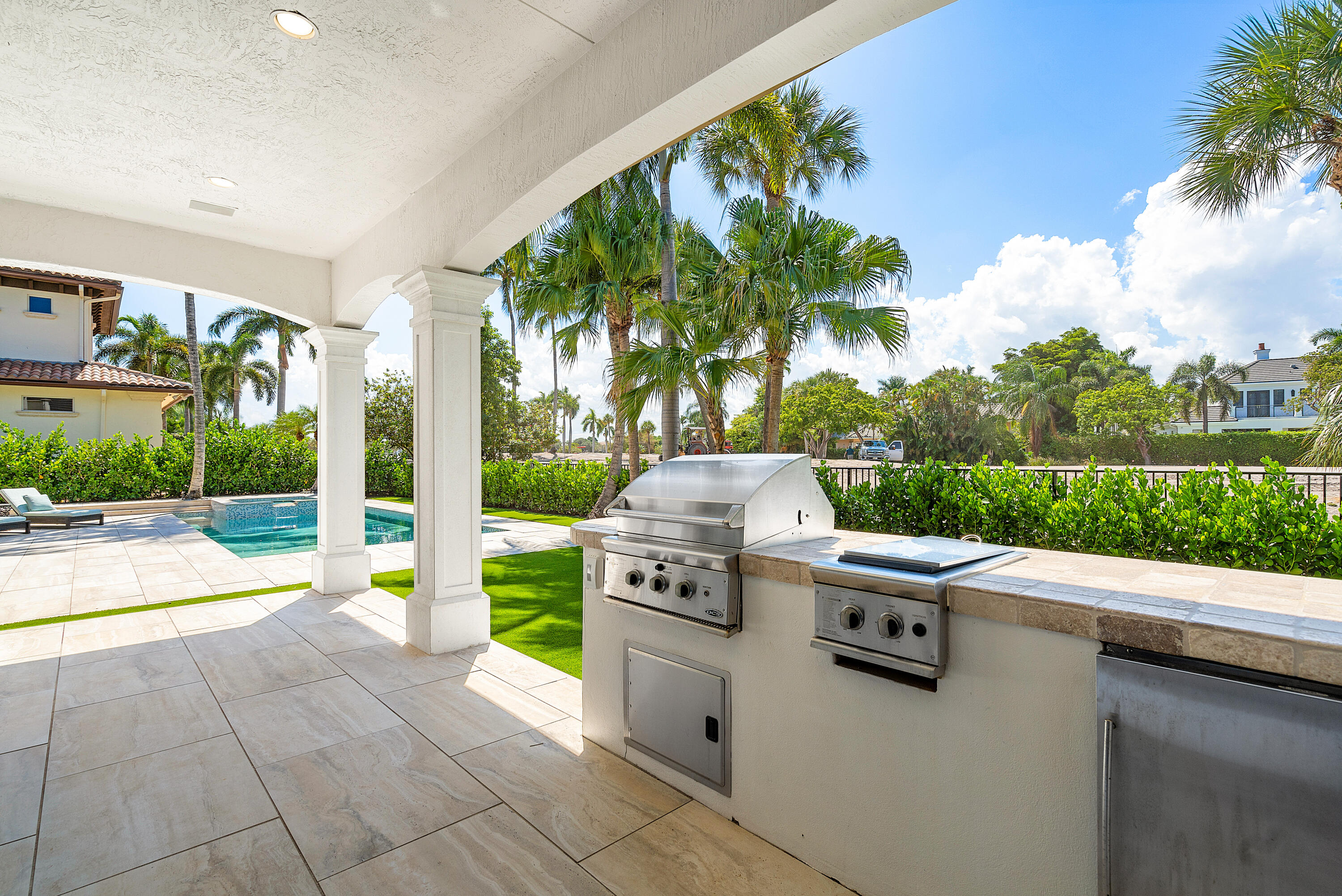 ROYAL PALM YACHT & COUNTRY CLUB - Residential