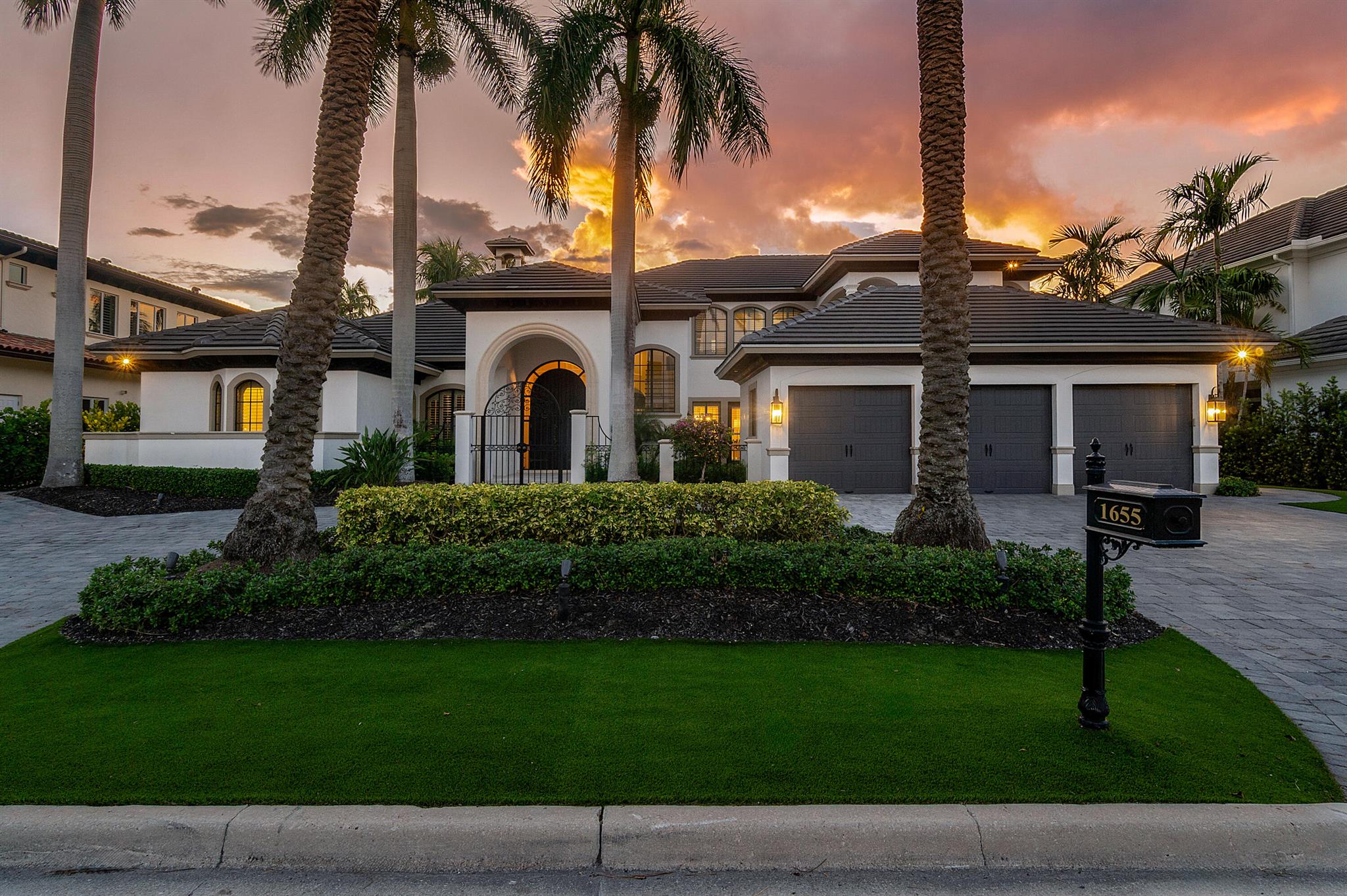 ROYAL PALM YACHT & COUNTR - Residential