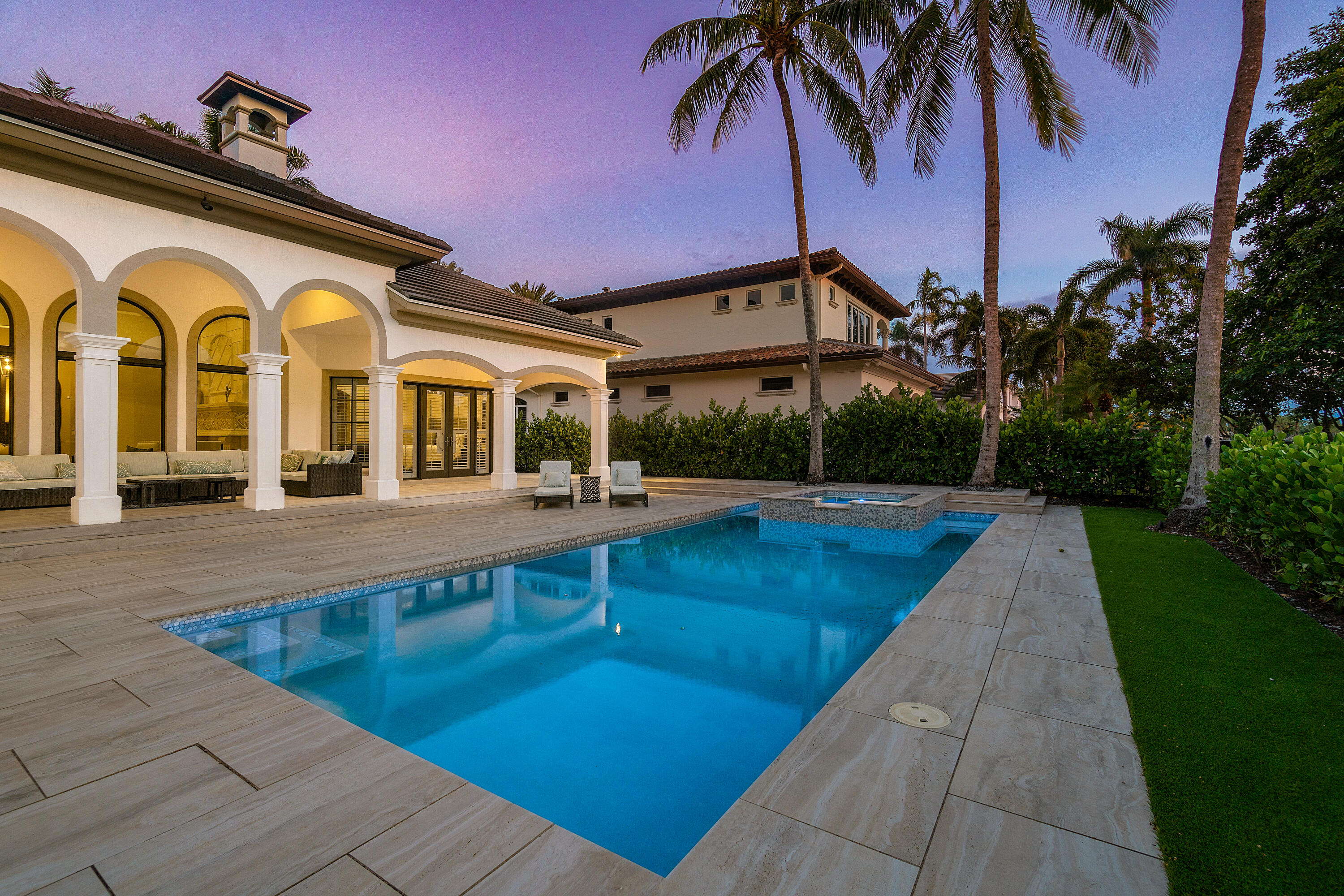 ROYAL PALM YACHT & COUNTRY CLUB - Residential