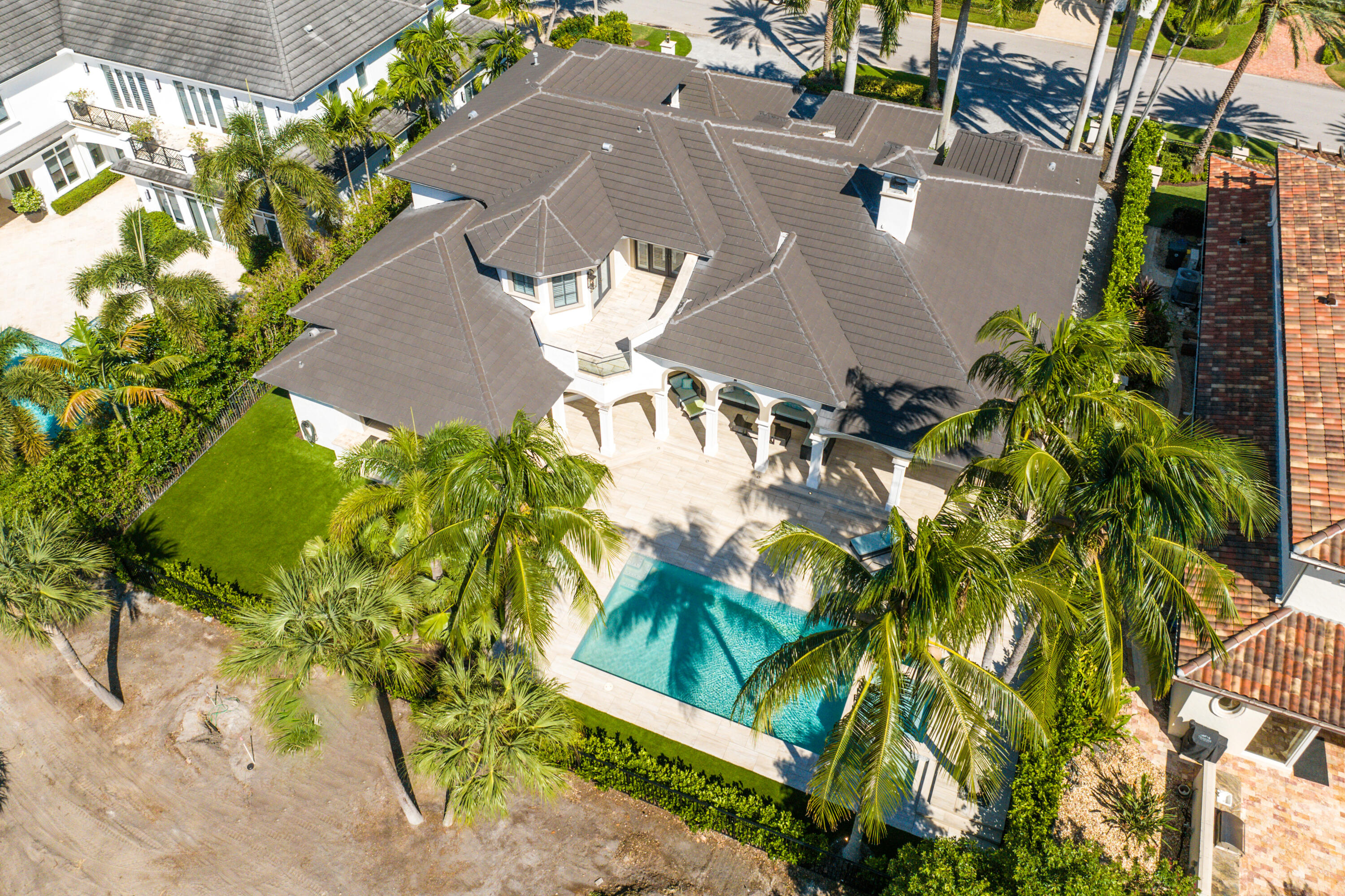 ROYAL PALM YACHT & COUNTRY CLUB - Residential