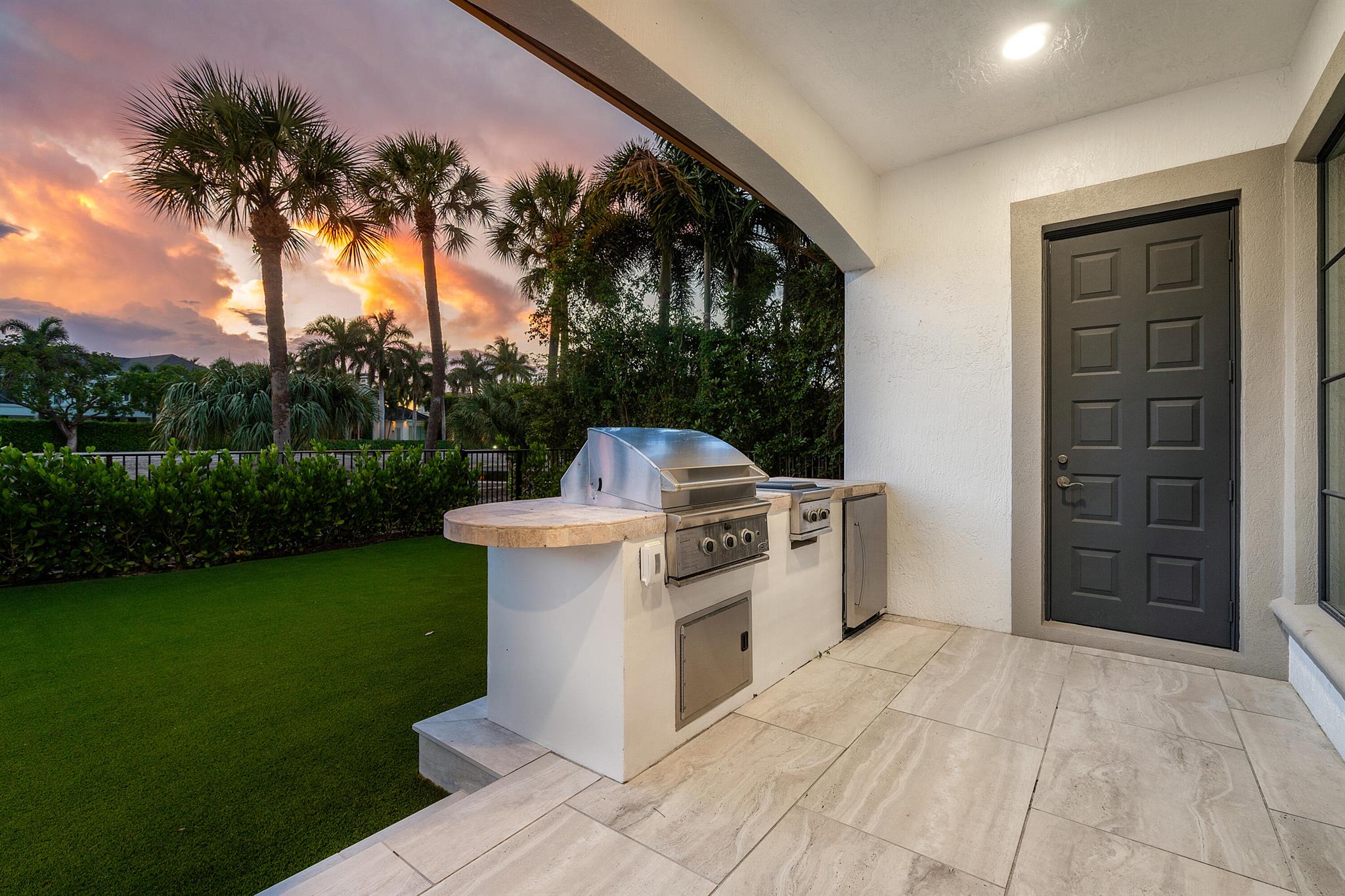 ROYAL PALM YACHT & COUNTR - Residential