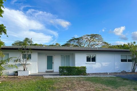 10 Forest Hills Lane Boca Raton FL 33431