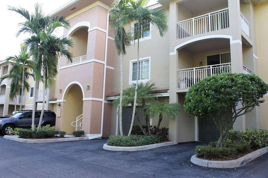 Luxury bright 2/2 condominium, Grand Sycamore model, on 3rd floor w/ lg balcony in desirable Villas At Emerald Dunes. Great location, corner unit w/ Impact Hurricane windows, SS appliances, granite counter tops, crown moldings, full size washer & dryer, NO Carpet. Split bedrooms gives you extra privacy. Master bedroom has a walk-in closet, master bath w/ tub and separate shower. WATER & BASIC CABLE included in rent. Gated community w/ 2 clubhouses, pools, gyms, putting green, tennis courts, business center, conference room, library, media room w/ surround sound H.D.T.V., card/game /billiard room. Great location, close to Keiser University, Vista Business Park Center, Turnpike, West Palm Beach Downtown, CityPlace, Kravis Center, shopping, restaurants, PBI Airport, beaches