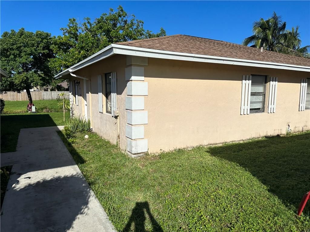 Photo of 1205 White Pine Drive, Wellington, FL 33414 (MLS # F10383111)