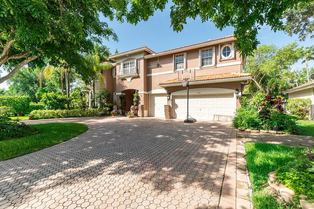 Photo of 372 NW 118th Terrace, Coral Springs, FL 33071 (MLS # R10805943)