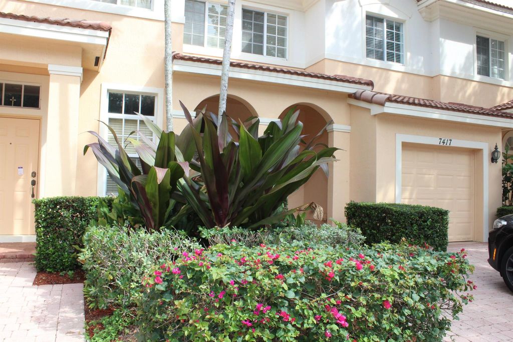 Photo of 7417 Briella Drive, Boynton Beach, FL 33437 (MLS # R11129964)