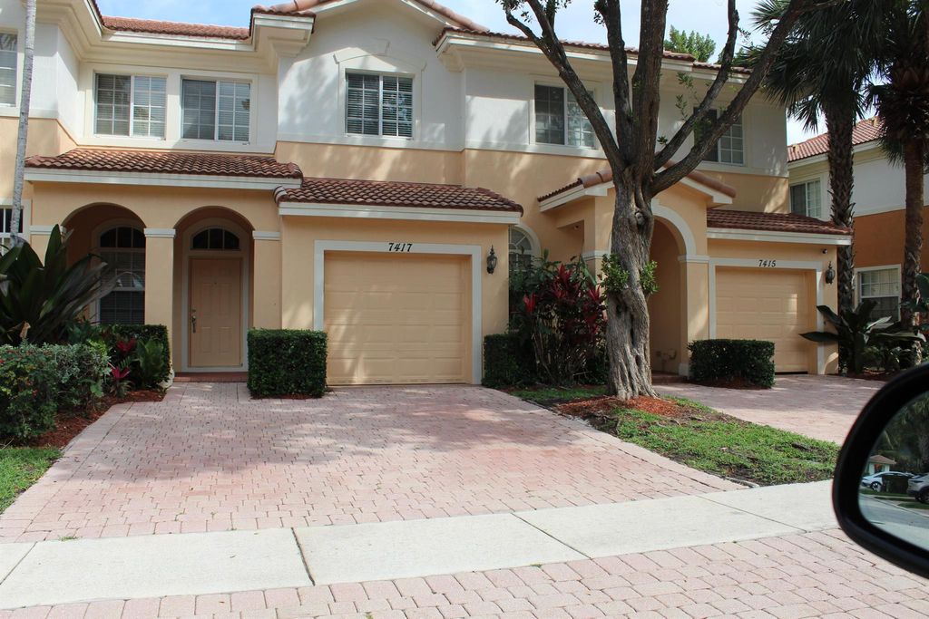 Photo of 7417 Briella Drive, Boynton Beach, FL 33437 (MLS # R11129964)