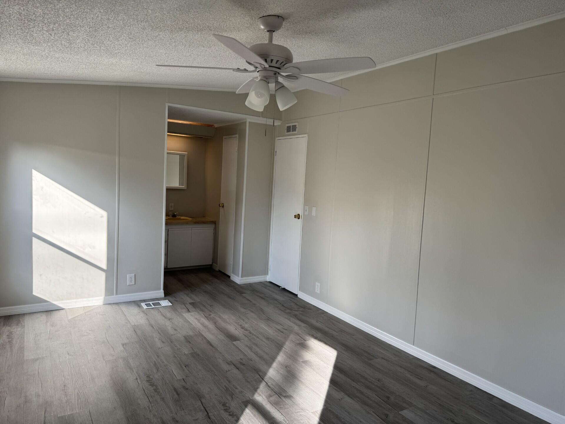 Spanish Lakes Country Clu - Residential