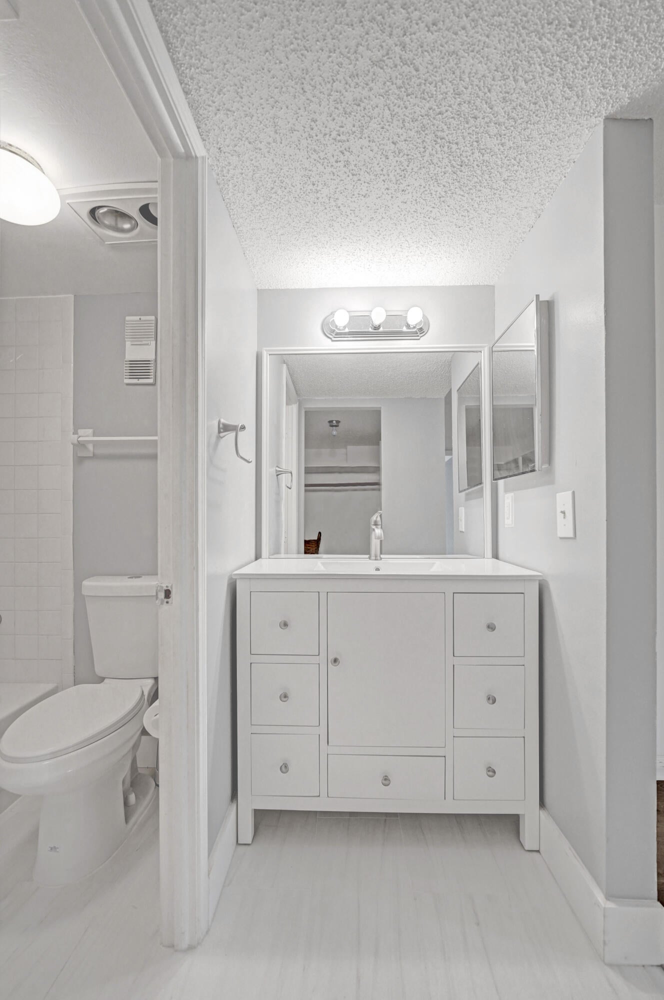 POINCIANA 7 OF PINE ISLAND RIDGE - Residential Lease